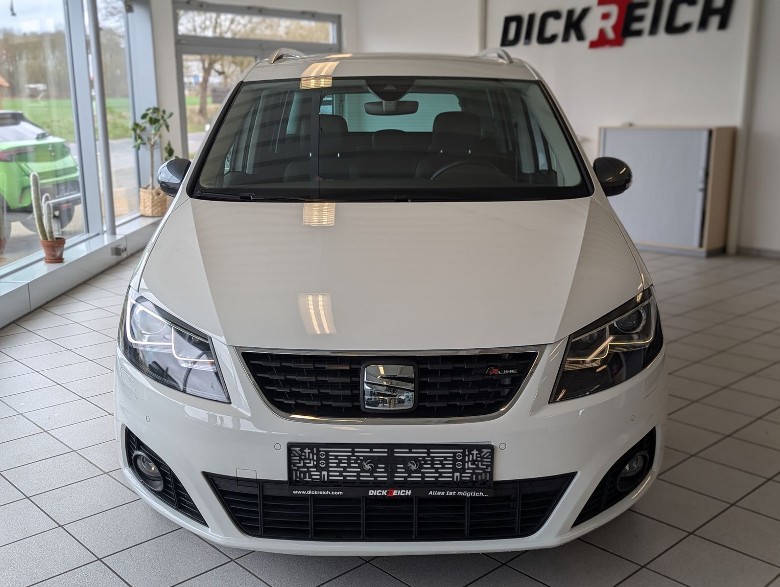Fahrzeugabbildung SEAT Alhambra 1.4 TSI FR 7-Sitze ACC Bi-Xen Cam AHK