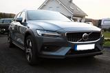 Volvo V60 Cross Country B4 D AWD Plus 
