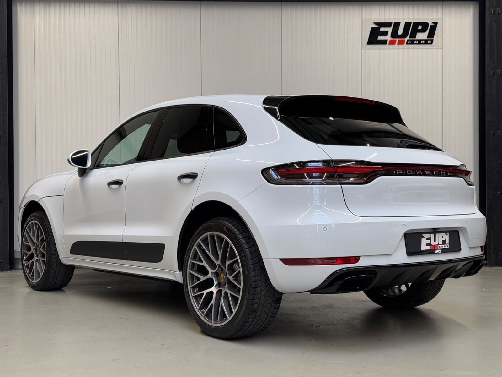 Fahrzeugabbildung Porsche Macan /R.Kamera/Pano/R21 RS Spyder Rad/Bose