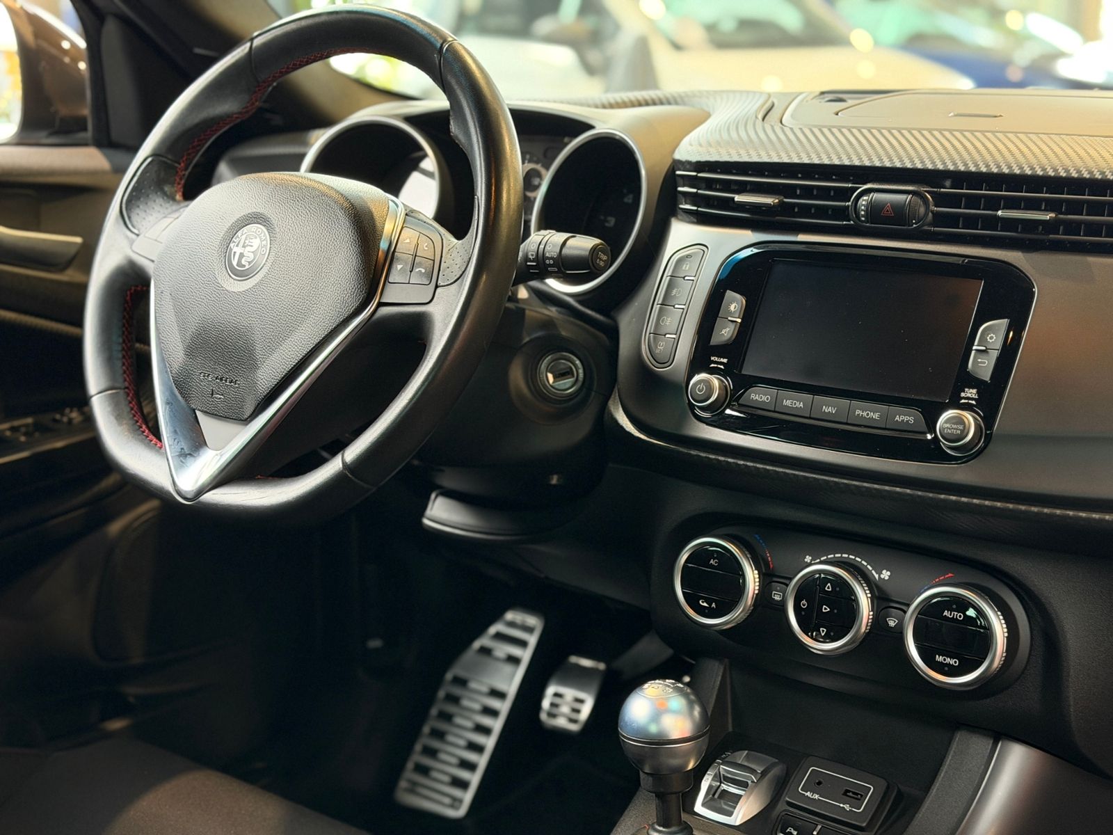 Fahrzeugabbildung Alfa Romeo Giulietta Sport SitzHz PDC NAVI