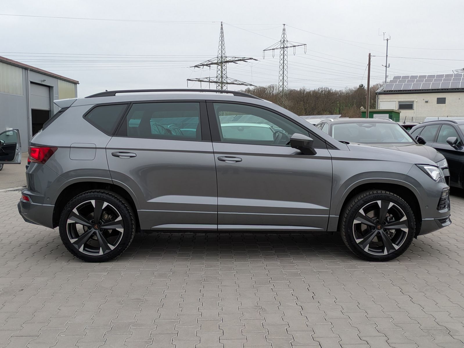Fahrzeugabbildung CUPRA Ateca 1.5 TSI DSG AHK*LED*ACC*APP*KAMERA*19"