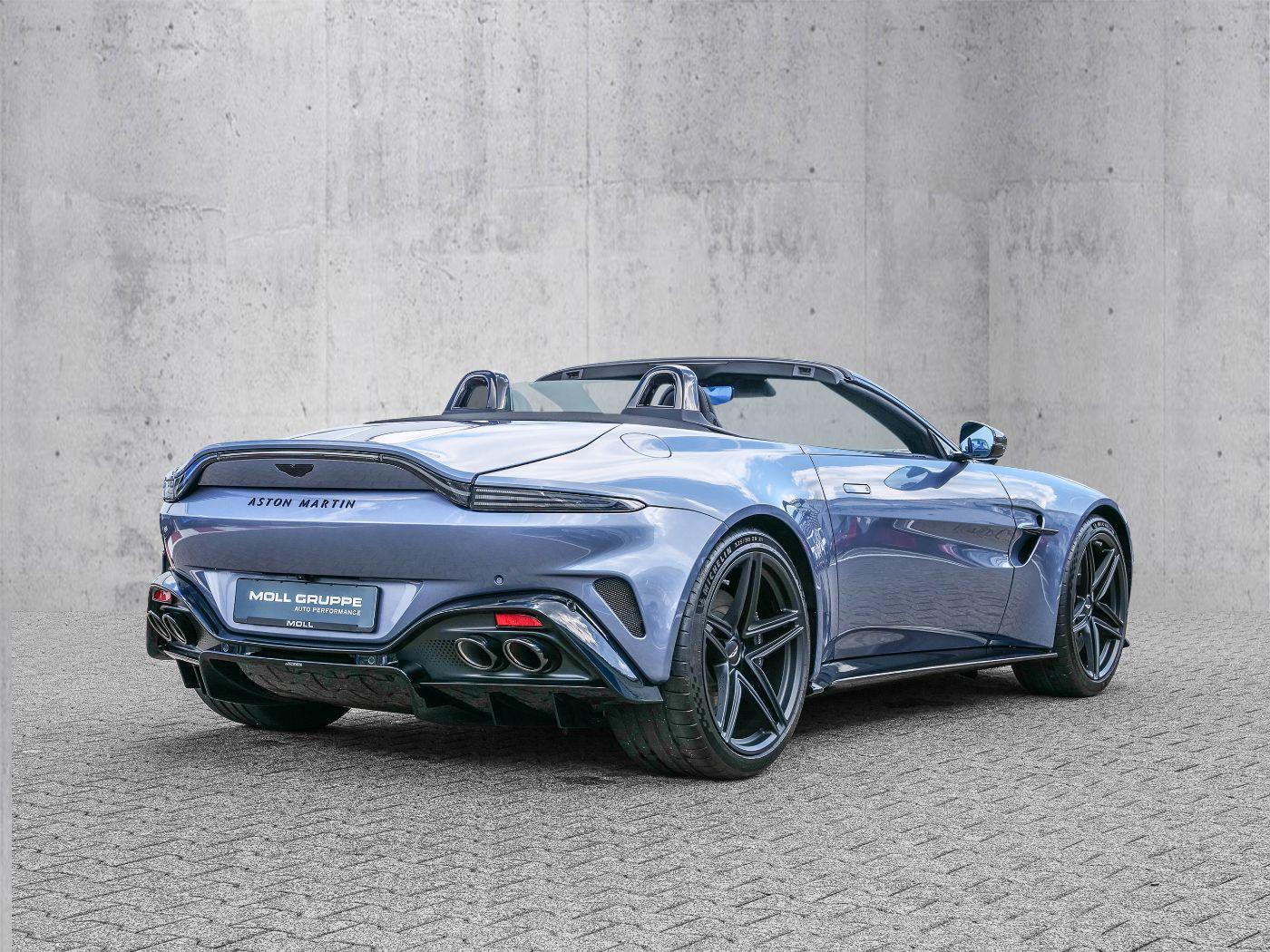 Aston Martin V8 Vantage Roadster Concours Blue