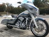 Harley-Davidson Road-Glide - ROAD GLIDE