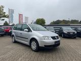 Volkswagen Touran 1.6 Trendline Tüv 10.2027 AHK - gebrauchte VW Touran aus dem Jahr 2004