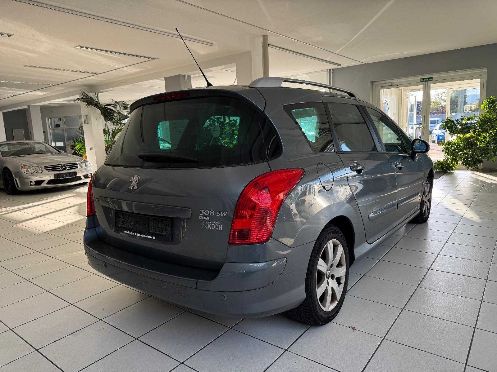Peugeot 308 2011 — photo 5