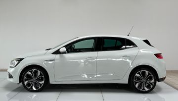 Fahrzeugabbildung Renault Megane IV Lim.BOSE-Edition Massag Kam Navi Touch