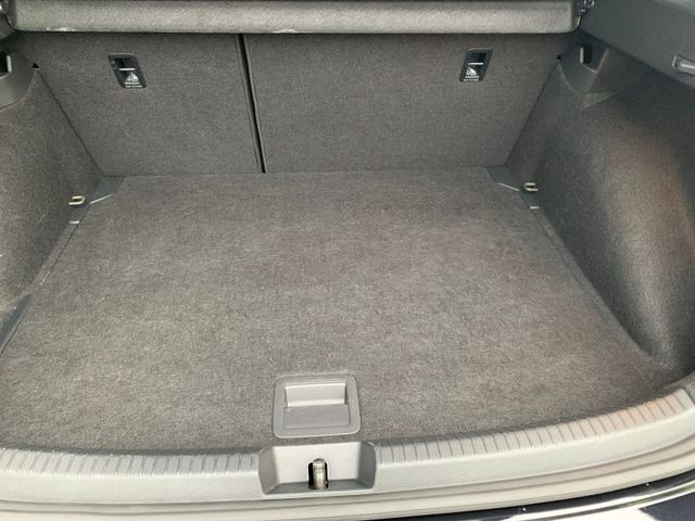 Taigo 1.5 TSI DSG R LINE +IQ.LIGHT+AHK+ACC+NAVI+