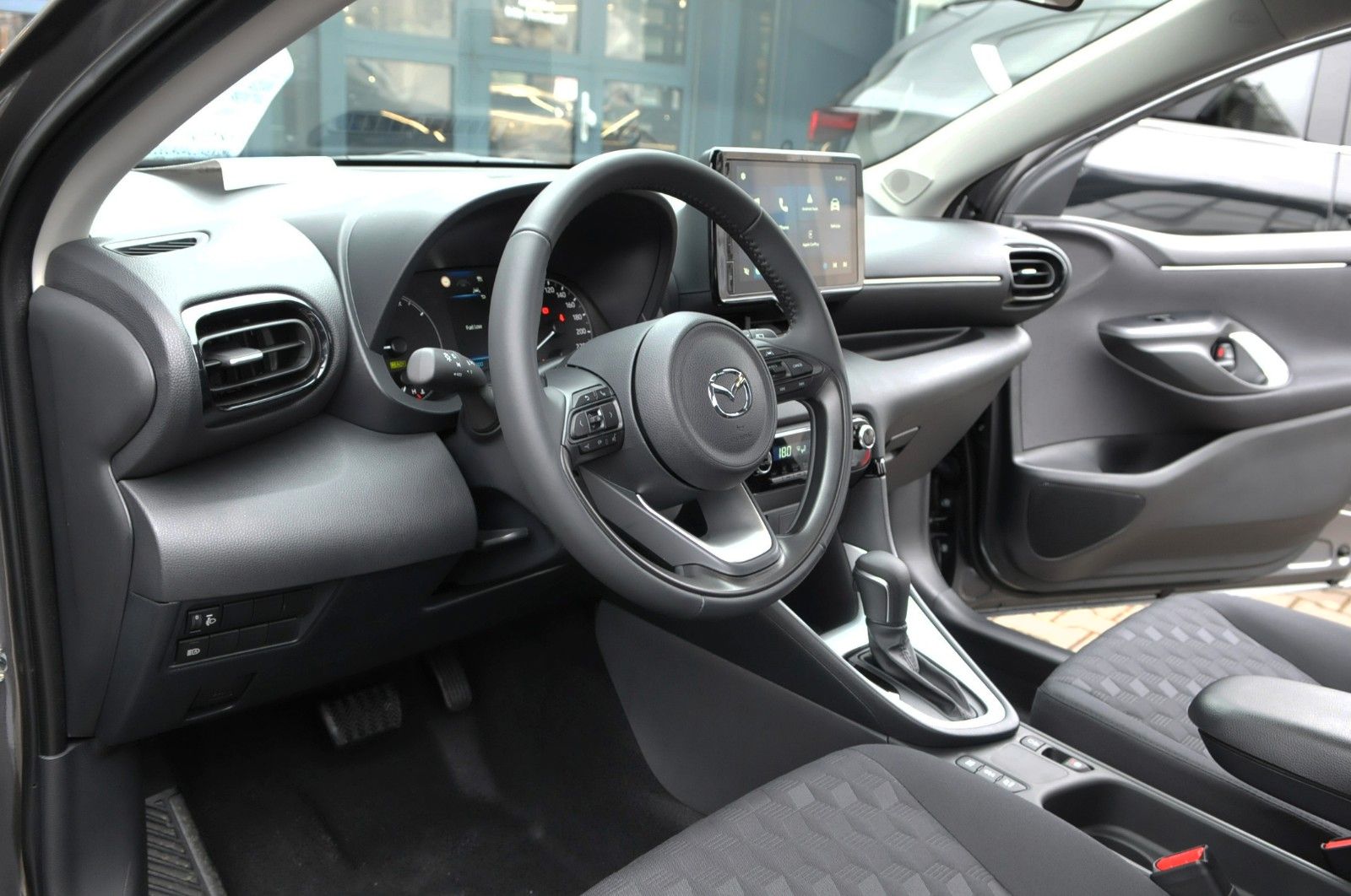 Mazda 2 Hybrid - Bild 31