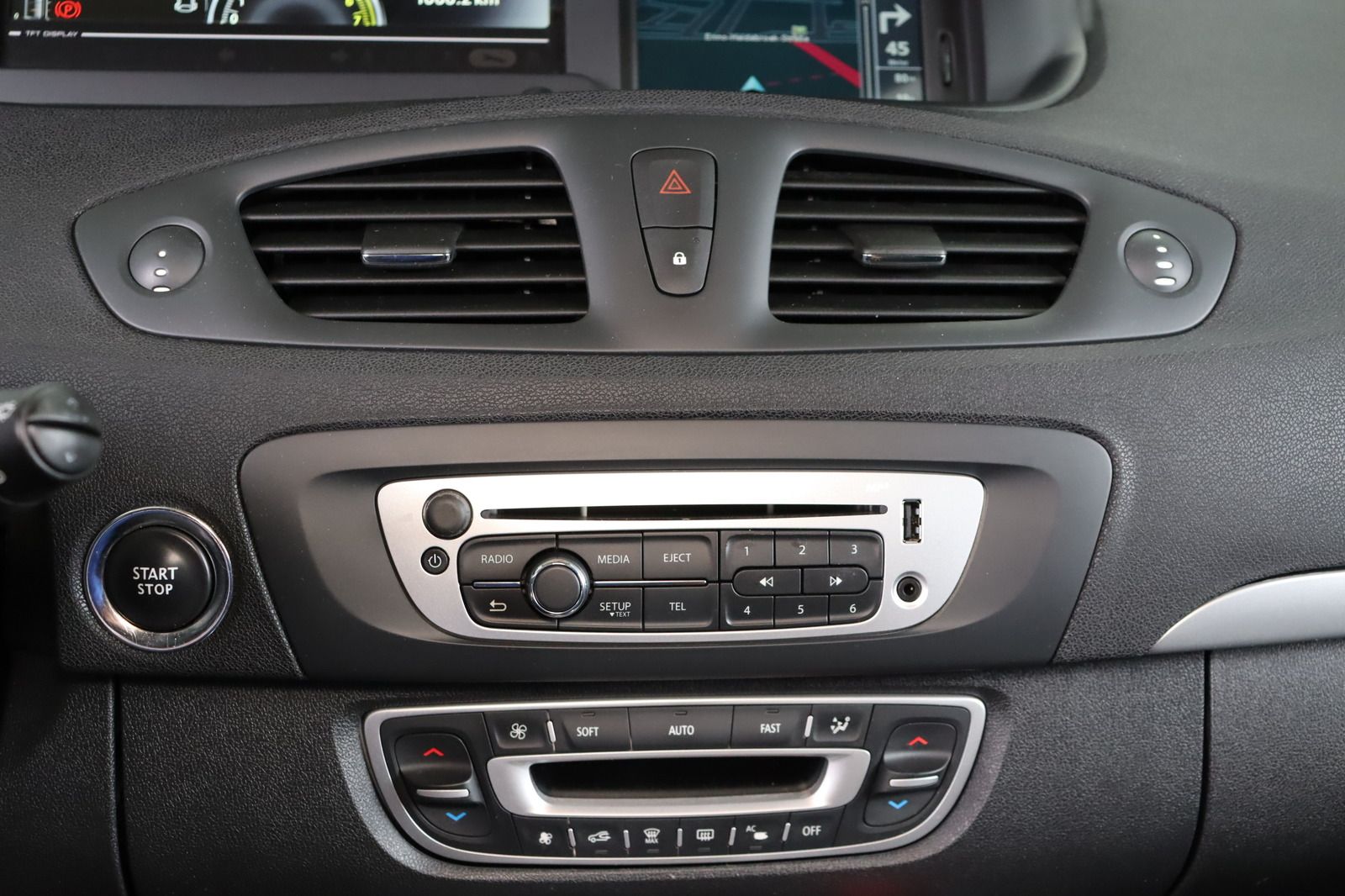 Fahrzeugabbildung Renault Grand Scénic * Navi * Sitzhzg. * Keyless
