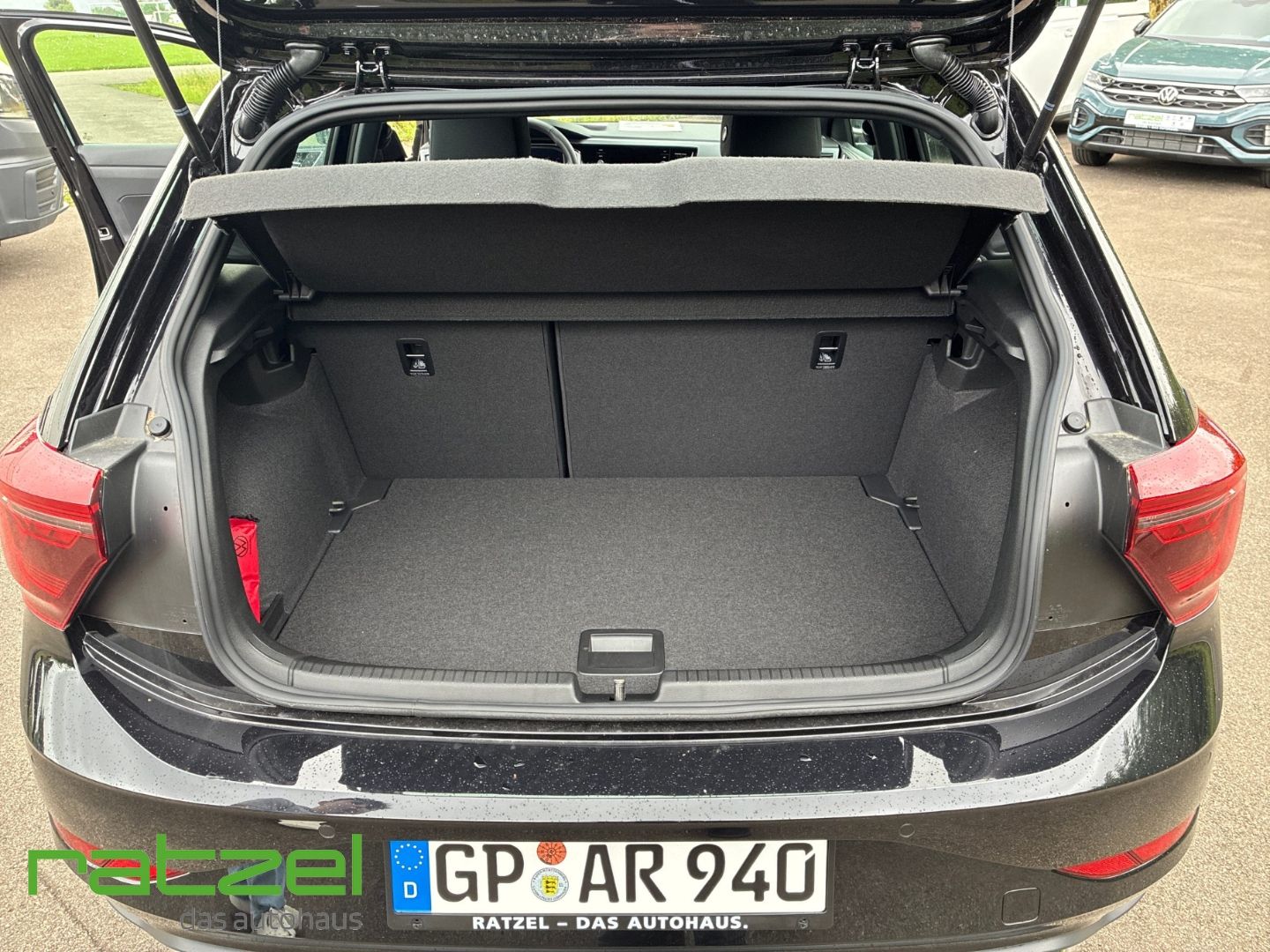 Fahrzeugabbildung Volkswagen Polo R-Line 1.0 TSI DSG IQ.Drive+ACC+LED+PDC