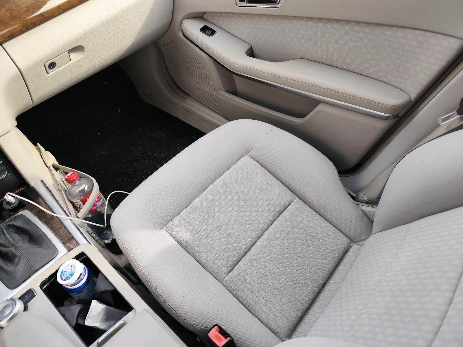 Mercedes-Benz 220 2010 — photo 5