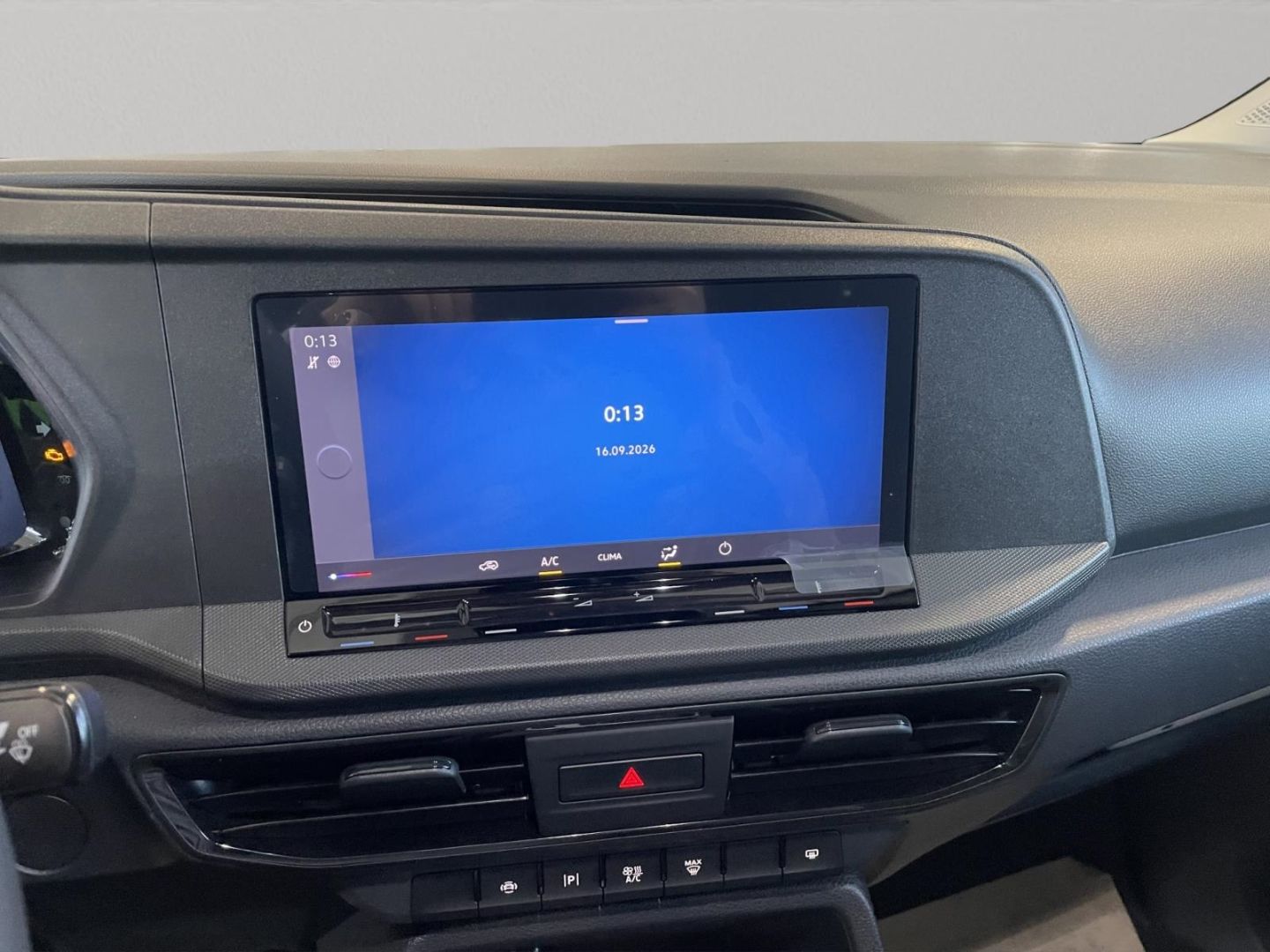 Fahrzeugabbildung Ford Transit Connect Trend L2 Kasten AHK Navi LIM