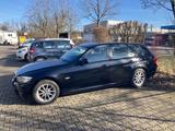 BMW 320i Touring - Motor erneuert - BMW 320 aus 2011: Kombi