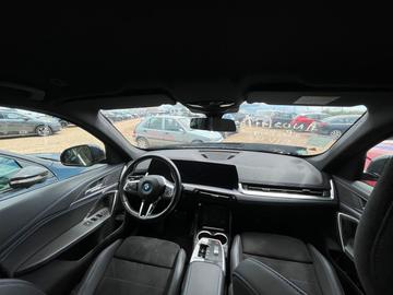 2023 BMW IX1 — фото 5