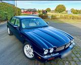 Jaguar XJ8, 3,2l V8 Automatik - Jaguar XJ8: 3.2