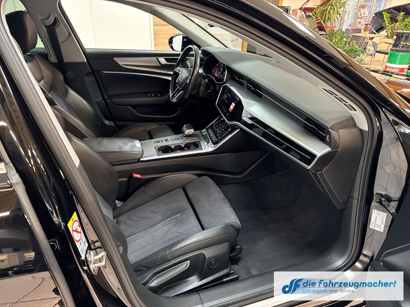 Fahrzeugabbildung Audi A6 Avant 35 TDI sport Navi LED ACC El. Heckklapp