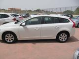 Volvo V60 D4 Kinetic - AUTOMATICO - Volvo V60 Kinetic mit Diesel-Antrieb