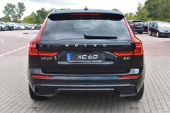 Fahrzeugabbildung Volvo XC60 B5 D AWD Ultimate Dark*STDHZG*LUFT*ACC*