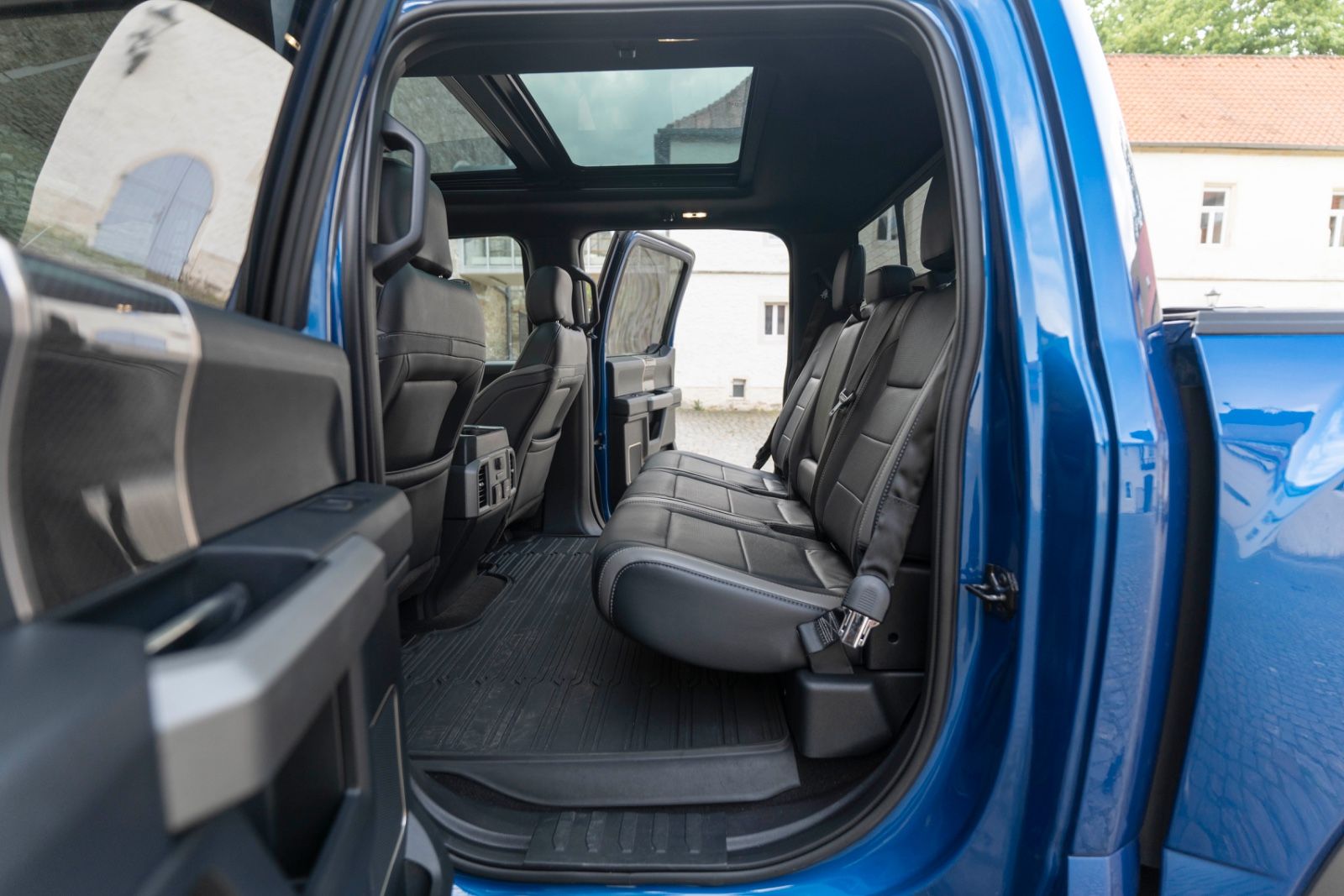 Fahrzeugabbildung Ford F 150 Raptor 3,5L 4x4 B&O 360° ACC TOTW AHK M+S