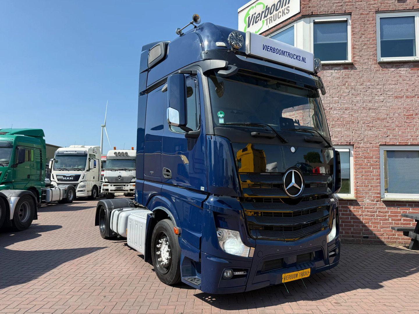 Mercedes-Benz Actros 1845 1845LLS Gigaspace / Retarder / Hefsc
