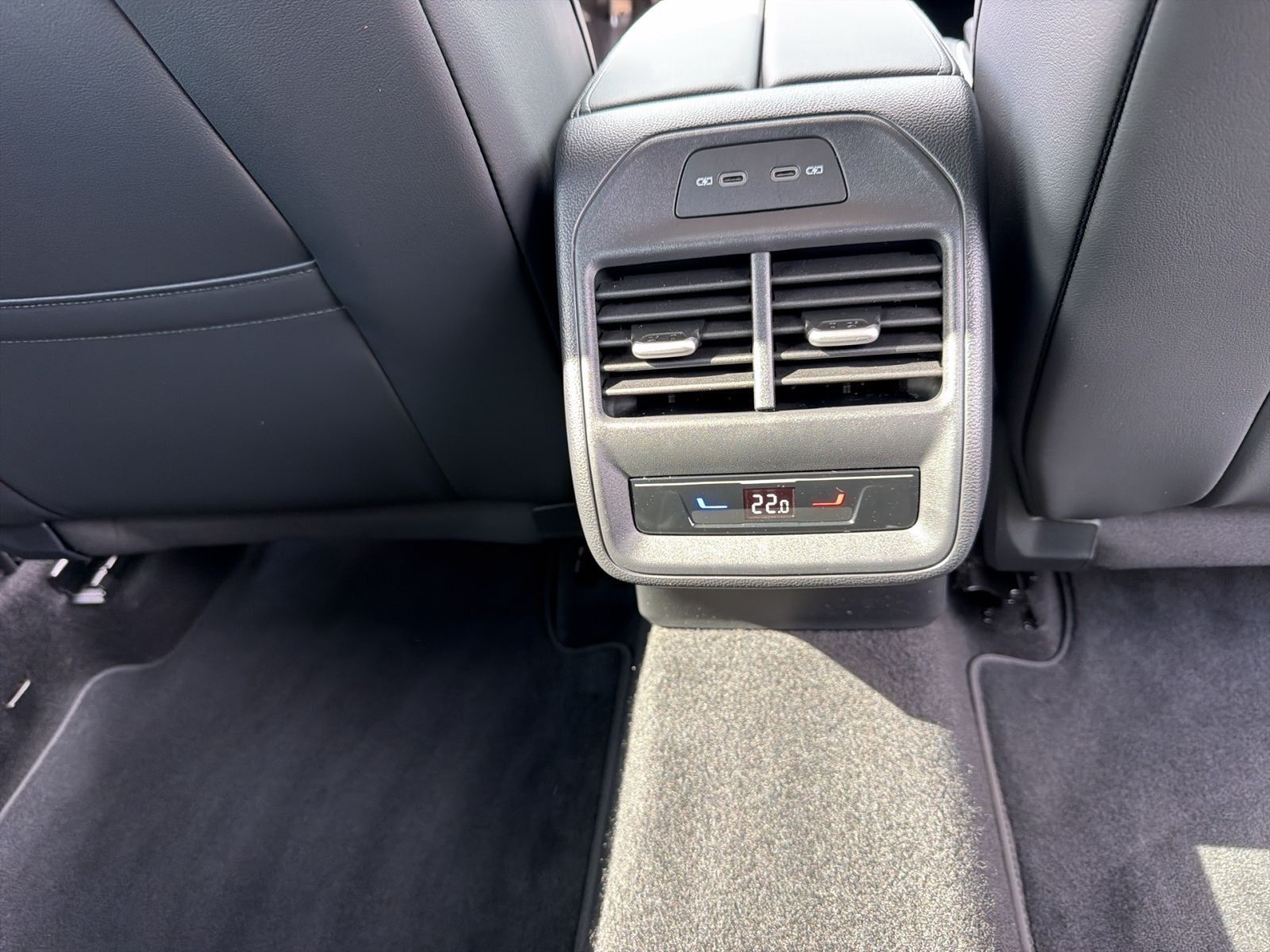 Volkswagen Passat - Bild 18