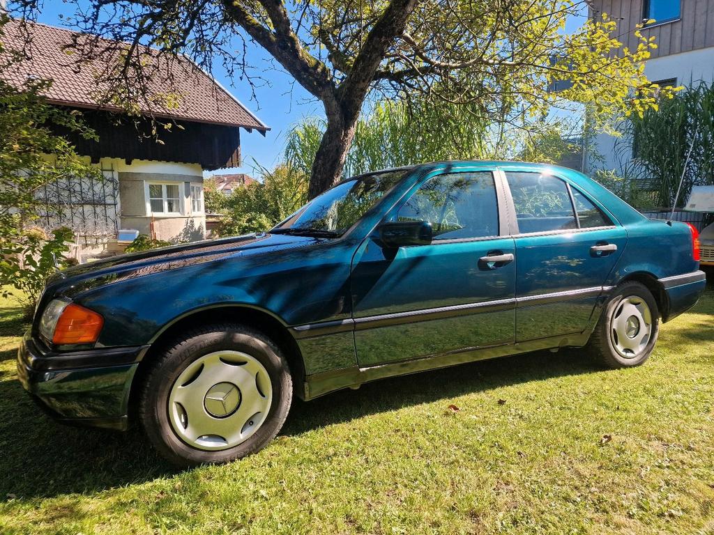Mercedes-Benz C 180