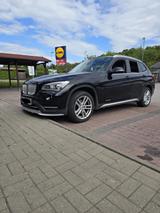BMW X1. 1,8 Liter . aus zweiter Hand - : Zweite Hand