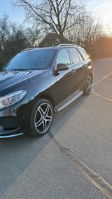 Mercedes-Benz GLE 350 4MATIC  AMG-Line(harman kardon) Panorama - Mercedes-Benz GLE 350 Gebrauchtwagen in Hamburg