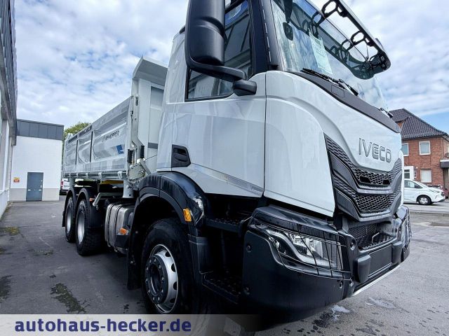 Iveco X-Way AD300X50Z HR OFF