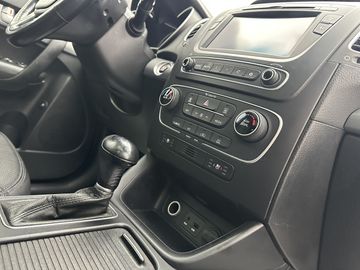 KIA Sorento - 11