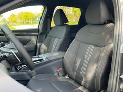 Fahrzeugabbildung Hyundai TUCSON 1.6 T-GDI 48V Blackline *Navi*ACC*LED*SH*