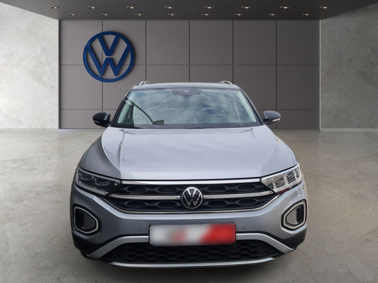 Volkswagen T-Roc 1.5 TSI DSG Style Navi AHK IQ.LIGHT  LED-M