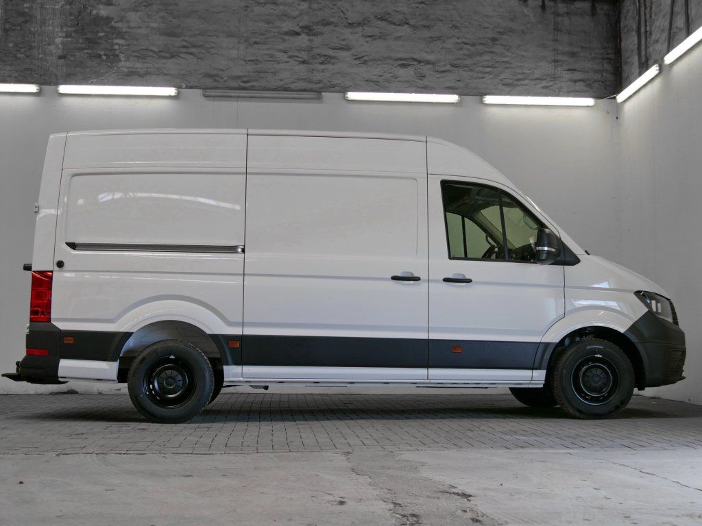 Fahrzeugabbildung Volkswagen Crafter Kasten 2.0 TDI MR Hochdach AHK Kamera