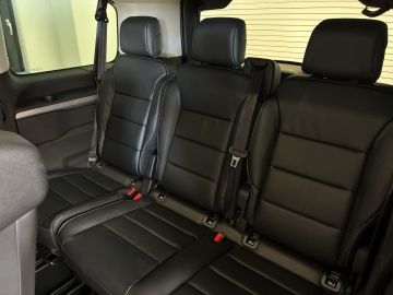 Opel Zafira Life - 12