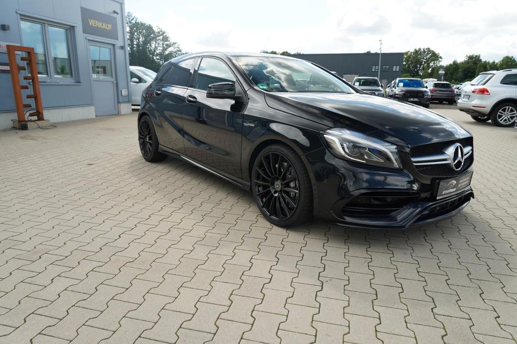 Mercedes-Benz A 45 AMG