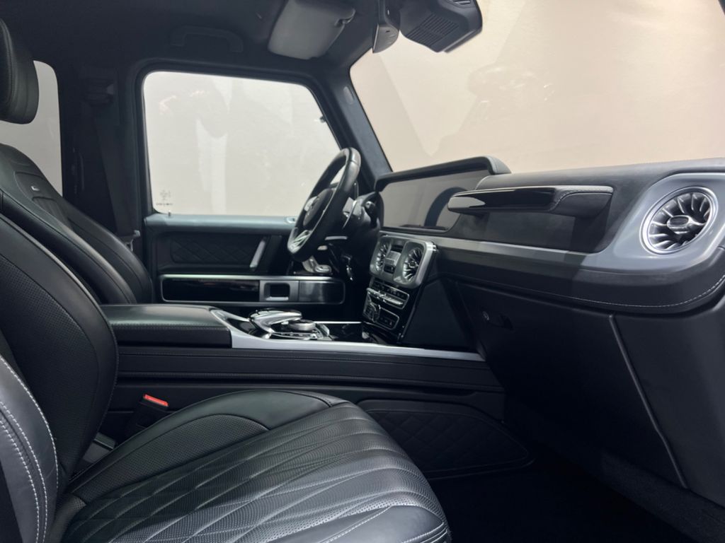 Mercedes-Benz G 63 AMG G63 AMG *MAGNO MATT*STANDHZ*FOND-TV*EXKLUSIV*