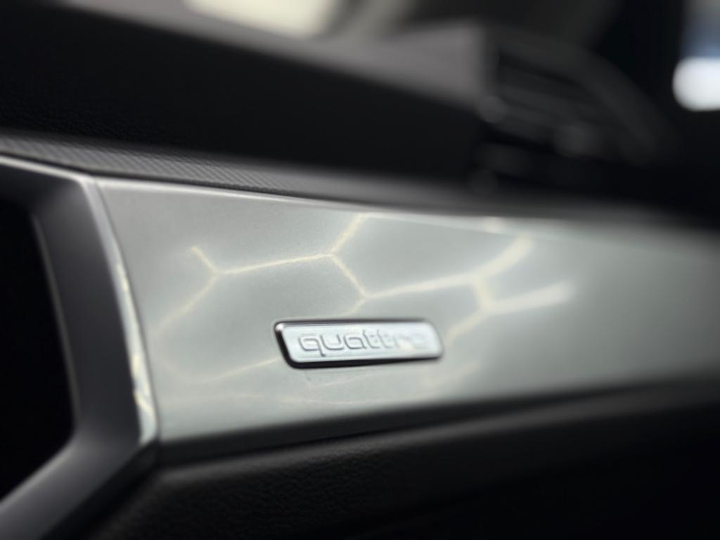 Audi Q3 40 TDI quattro S line, Foto 39 von 50
