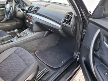 BMW 118 - 11