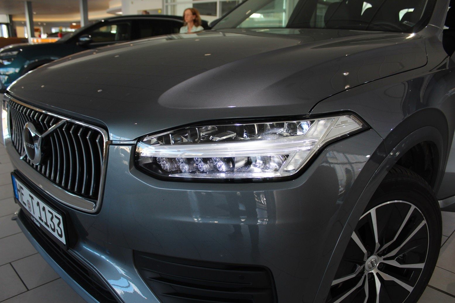 Fahrzeugabbildung Volvo XC90 Momentum Pro  AWD/4xSHZ/LHZ/PANO/LEDER/HUD