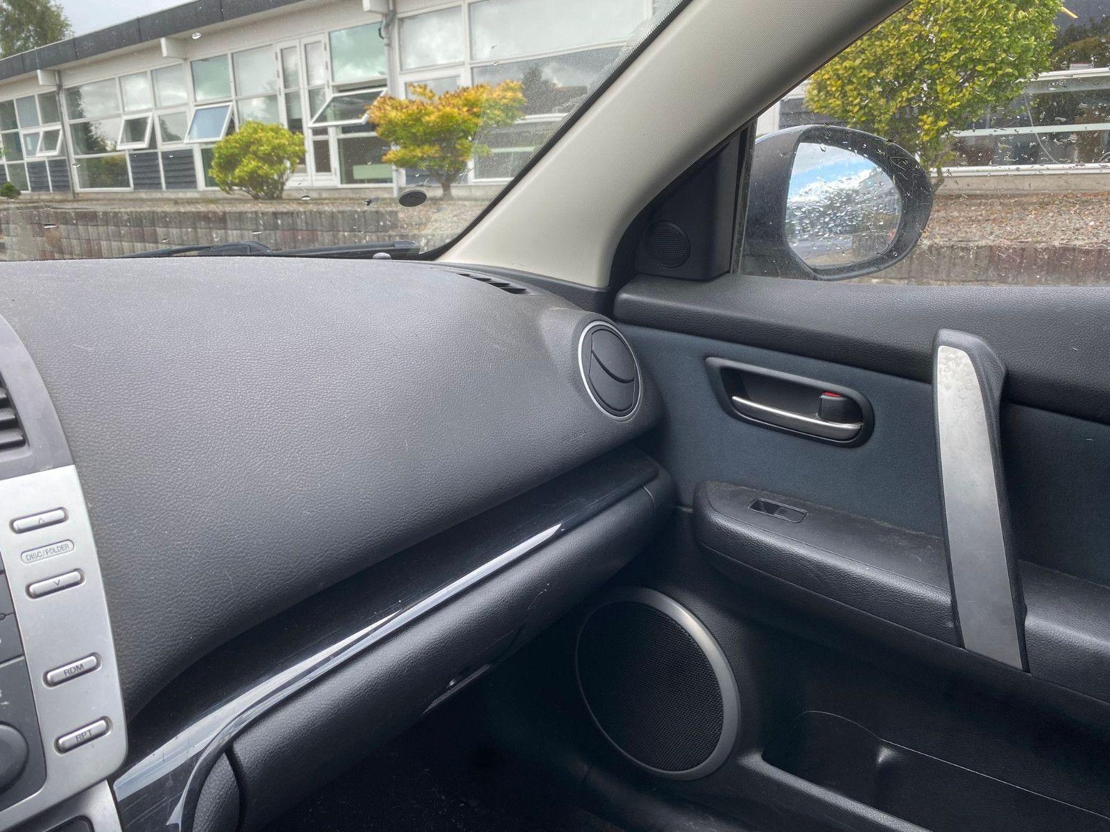 Mazda 6 2010 — photo 11