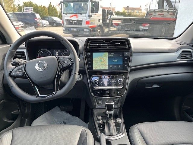Fahrzeugabbildung KGM Tivoli Black Line 4x2 1.5 T-GDI SHZ Lenkrad HZG