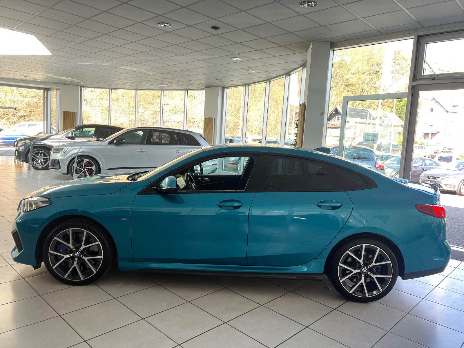 Fahrzeugabbildung BMW 2 Gran Coupe 220 d xDrive M Sport *SONDERLACK*