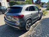 Mercedes-Benz GLA 250 DCT - - Mercedes-Benz GLA 250 von privat