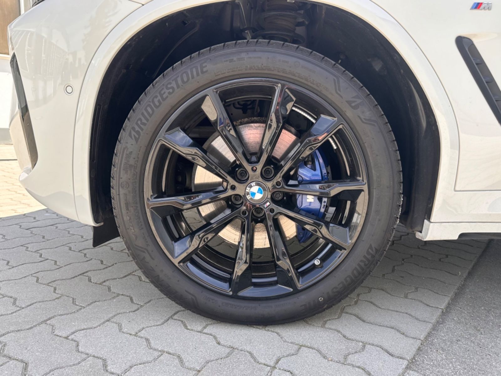 Fahrzeugabbildung BMW X4 M40i*HUD*Pano - *Miete*Mietkauf*