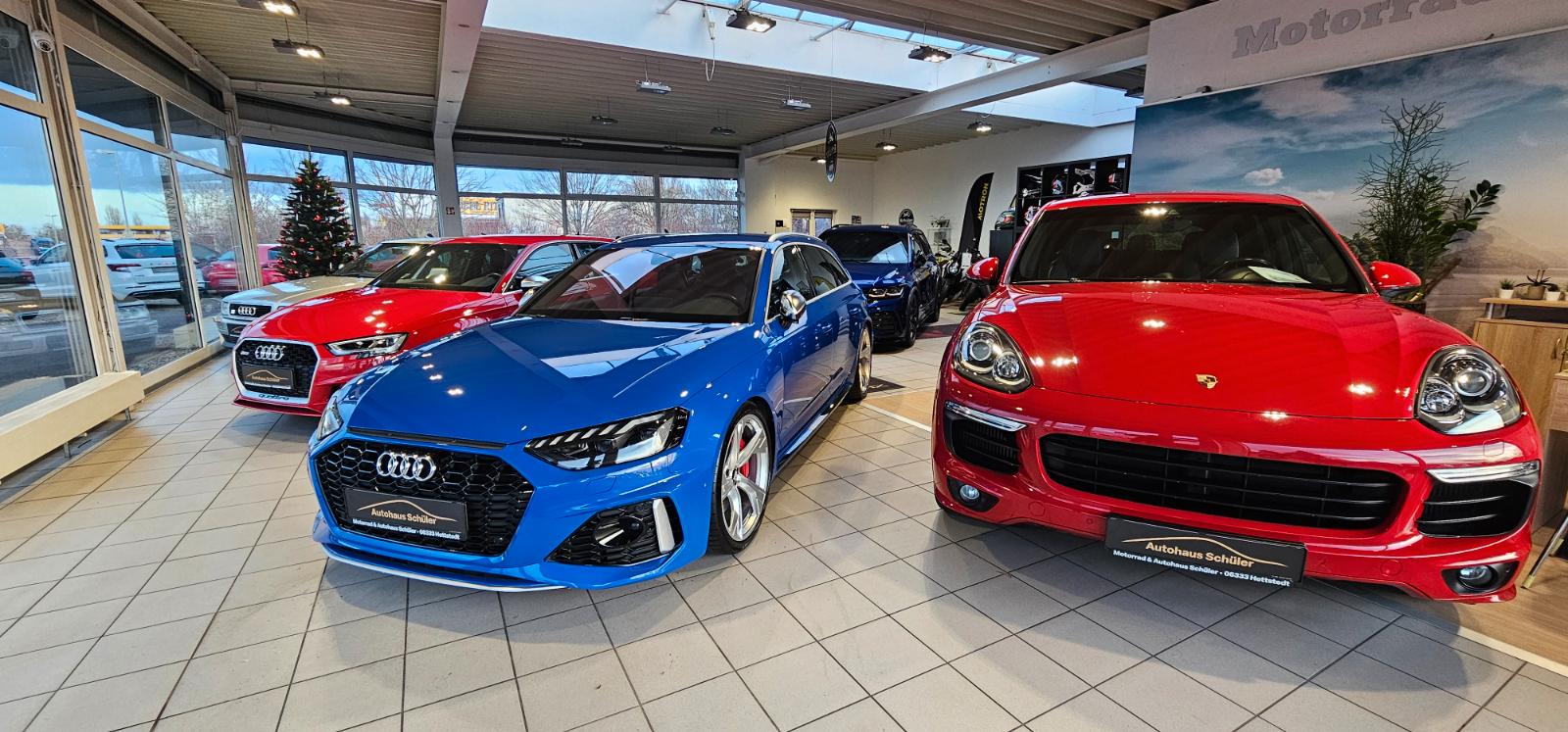 showroom-image-top