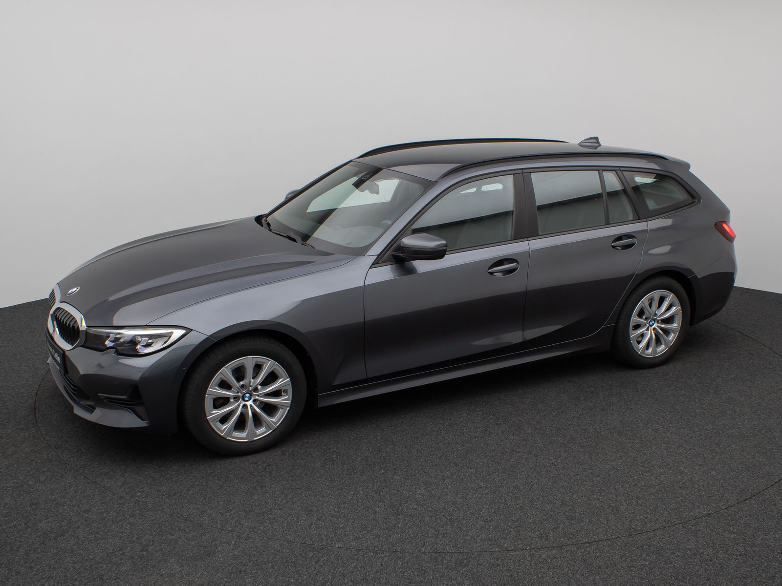 Fahrzeugabbildung BMW 320d DAB HiFi CockPitPro Lordos Alarm PDC Sport