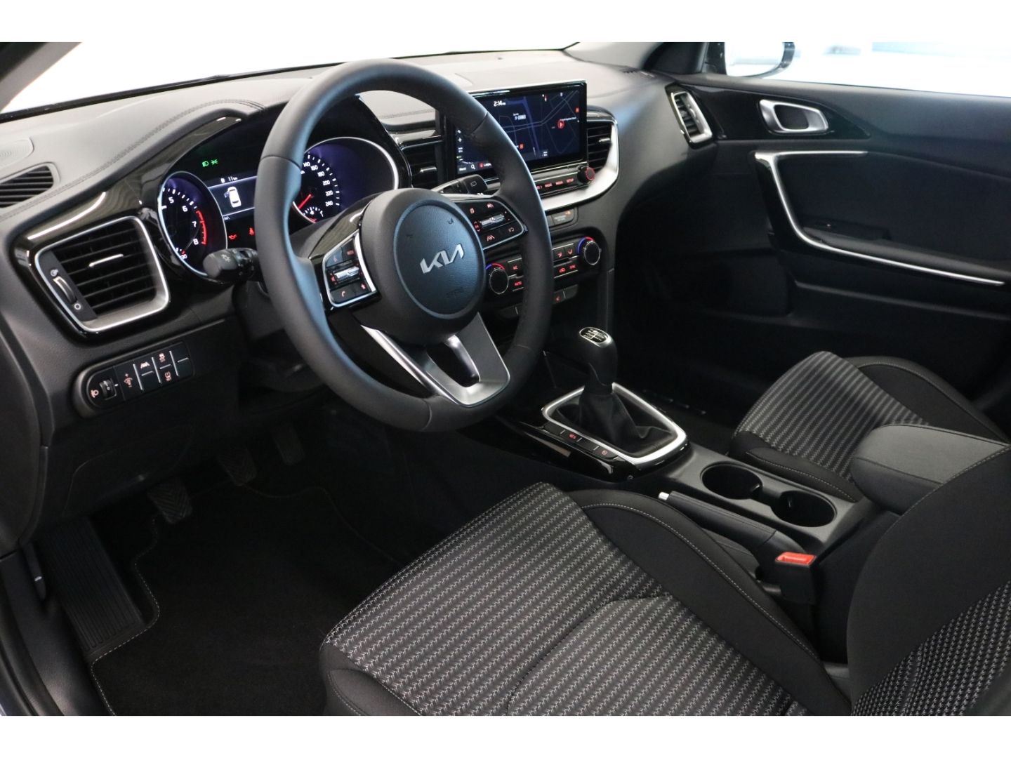 Fahrzeugabbildung Kia Ceed_sw Vision SHZ LED Navi Tempomat DAB PDC