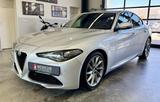 Alfa Romeo Giulia 2.2 JTDM Autom. Super+Navi+Leder+Kam+18" - scheckheftgepflegte Alfa Romeo Giulia