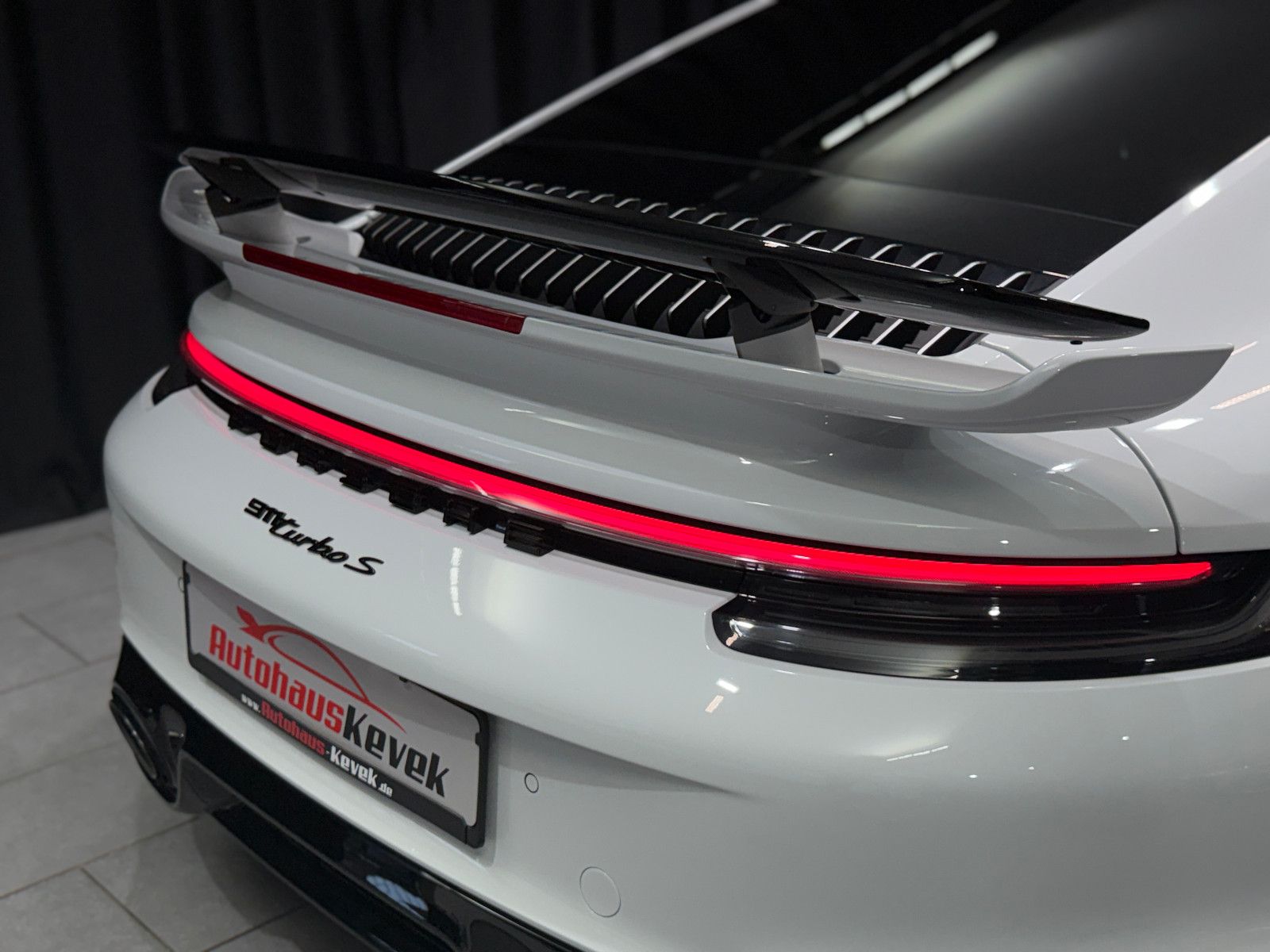 Fahrzeugabbildung Porsche 992 Turbo S|AERO-PAKET|BRABUS|BOSE|ACC|KW