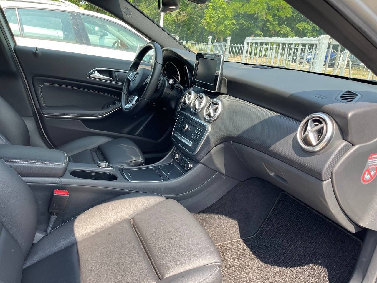 Fahrzeugabbildung Mercedes-Benz A 200 Urban*Rückfahrkamera*LED*Tempomat